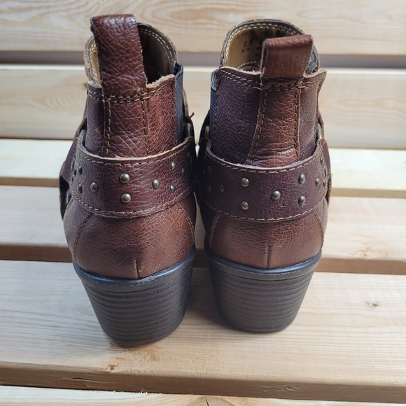 B.O.C Born Concept Claudette Leather Ankle Boots women size 9.5 - Picture 6 of 10